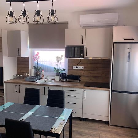 Agora Apartman ไฮจ์ดุสโซบอสโล ภายนอก รูปภาพ