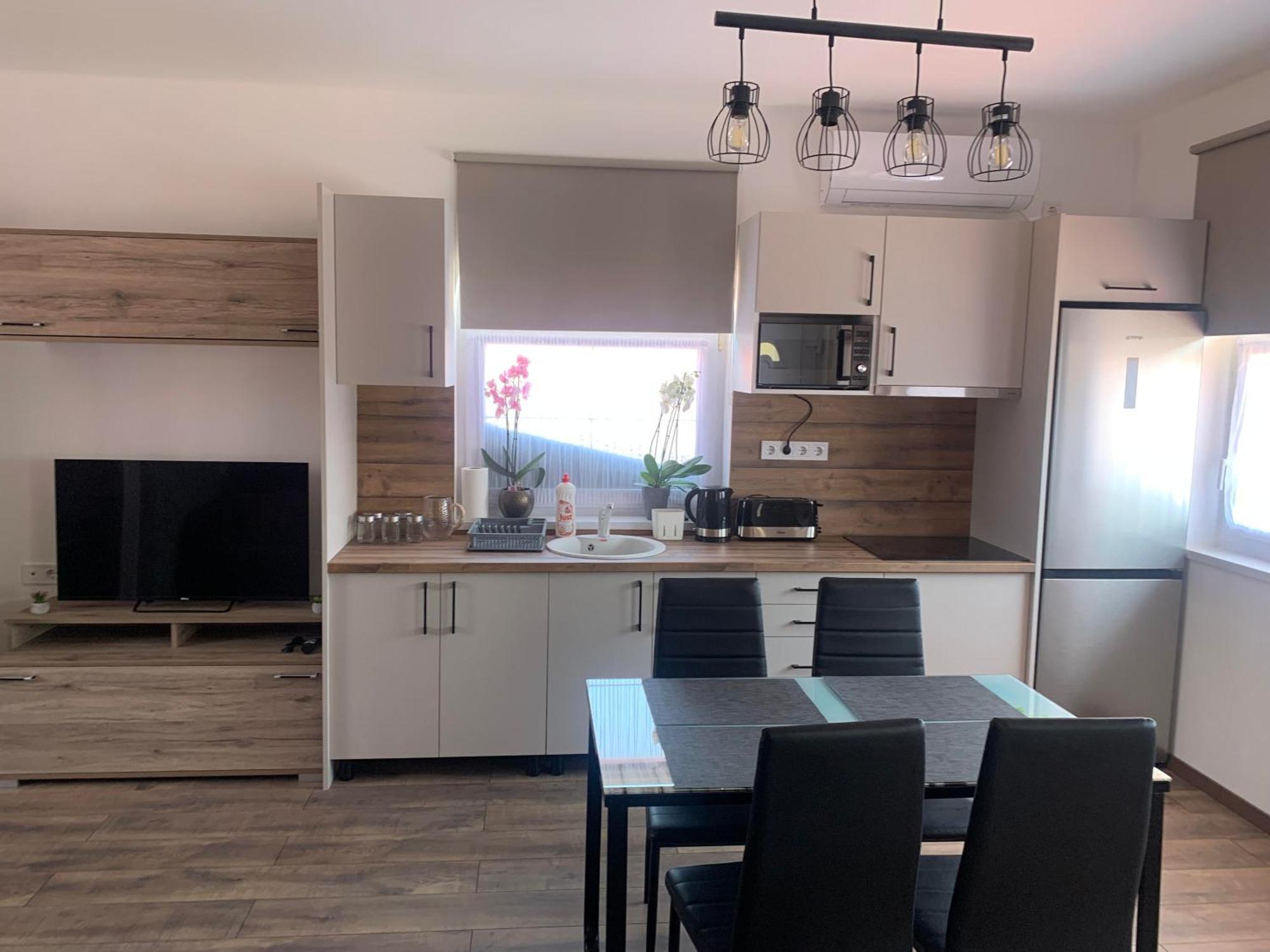 Agora Apartman ไฮจ์ดุสโซบอสโล ภายนอก รูปภาพ